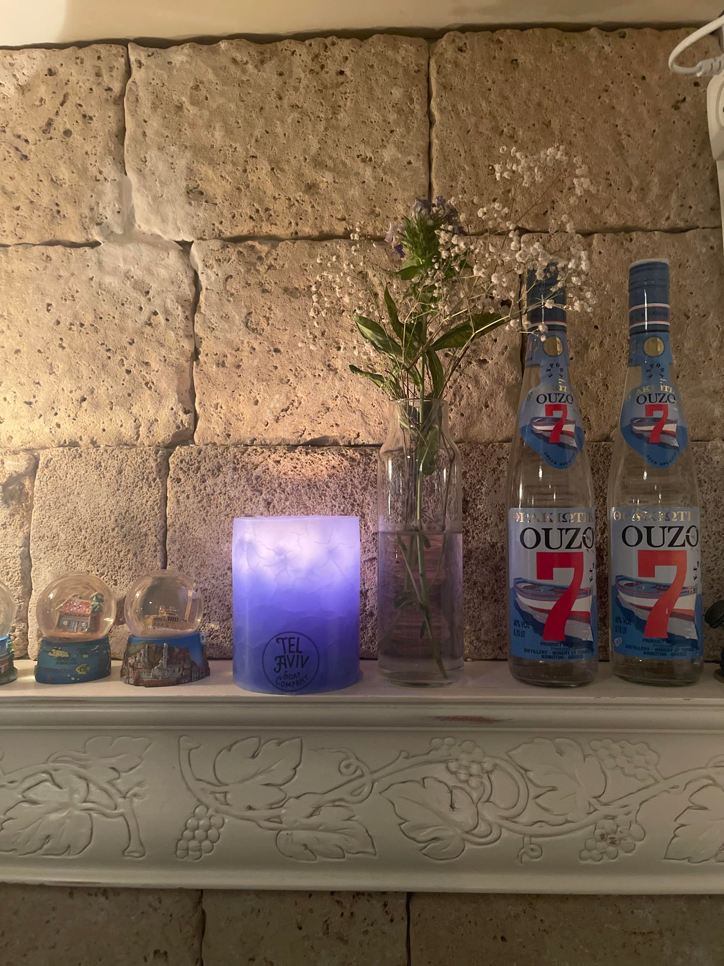 10x15 cm( 4x6inch) Candle . a mixture of waxes. beautifull emmiting lights