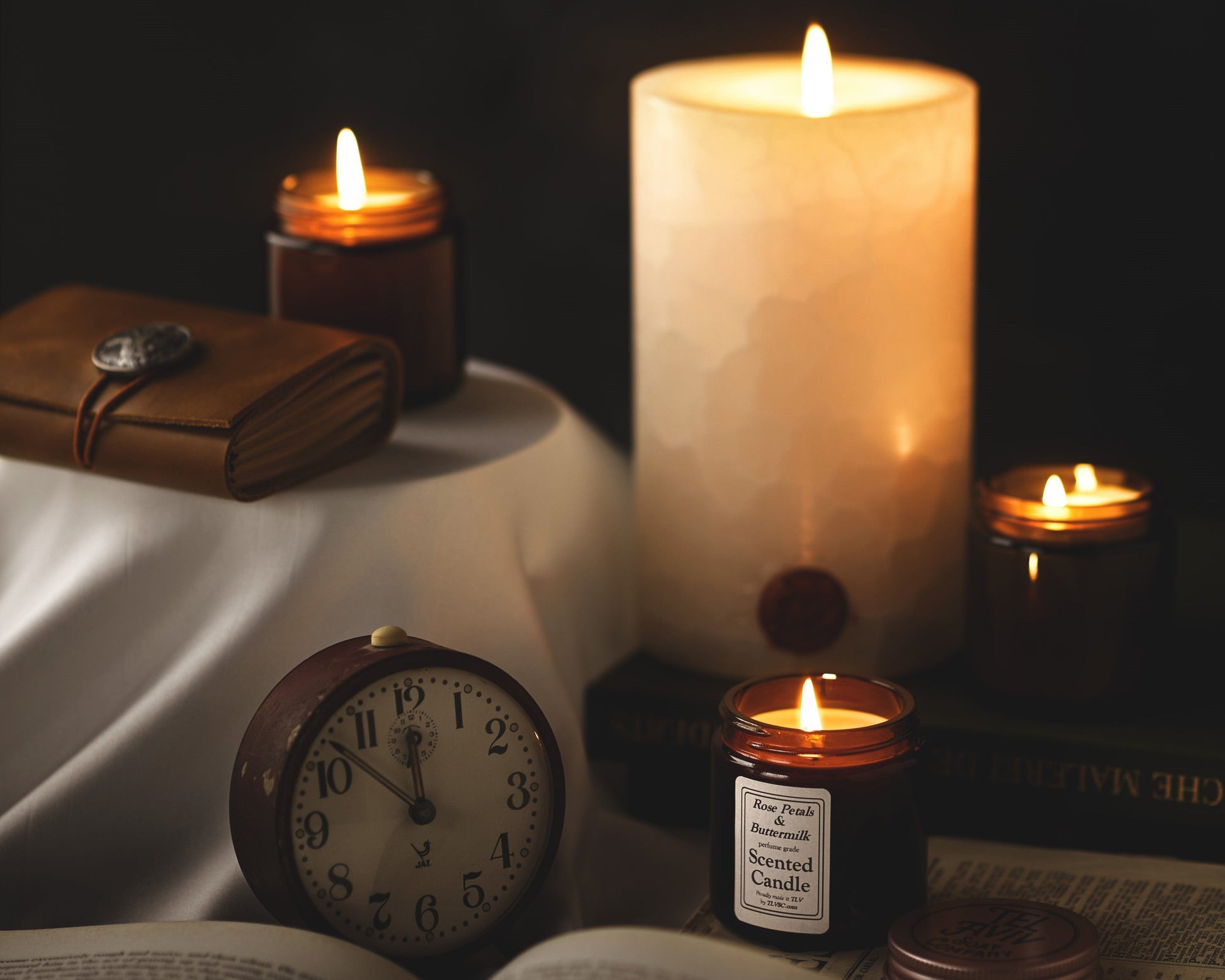 Decorative round candles collection