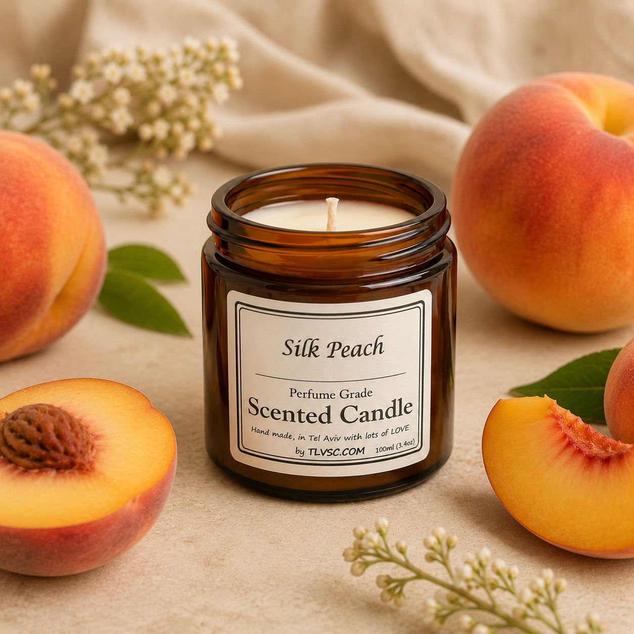 Silk Peach 100 ml brown glass scented candle with peach atmosphere